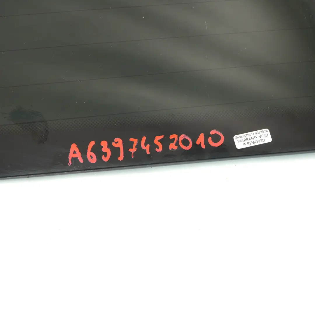 Vetro Finestra Posteriore Sinistra Porta Baule Tinta AS3 per Mercedes Vito W639 con numero di parte A6397452010 Mercedes Vito W639 Vetro Finestra Posteriore Sinistra Porta Baule Tinta AS3 - SKU A6397452010 - Numero di parte A6397452010