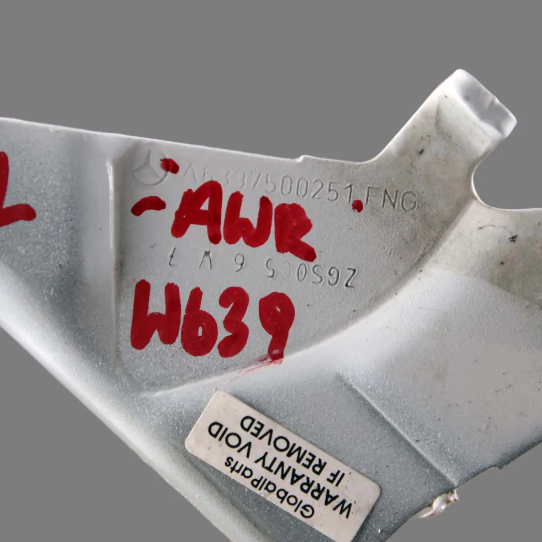 Capo Bisagra Capo Izquierda Blanco artico - 9147 para Mercedes Vito W639 con número de pieza A6397500251 Mercedes Vito W639 Capo Bisagra Capo Izquierda Blanco artico - 9147 - SKU A6397500251-ARW - Número de pieza A6397500251