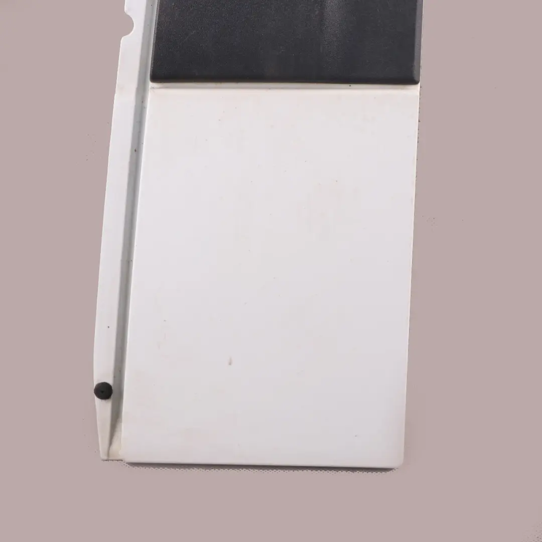 Coperchio sportelo rifornimento carburante Bianco Artico 9147 per Mercedes Vito W639 con numero di parte A6397500304 Mercedes Vito W639 Coperchio sportelo rifornimento carburante Bianco Artico 9147 - SKU A6397500304-ARW1 - Numero di parte A6397500304