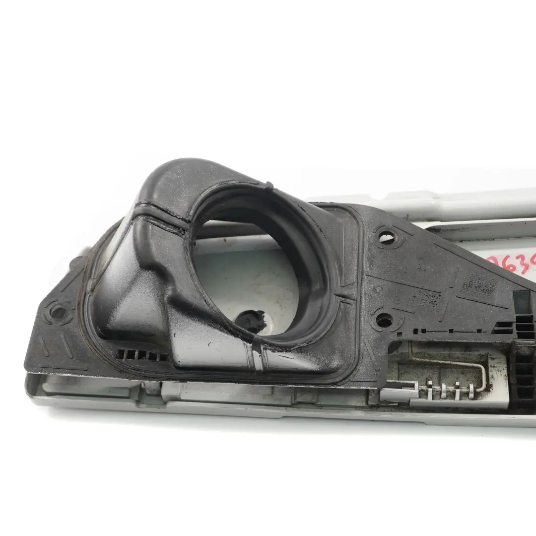 Tapón la tapa del depósito combustible Brilliant Silver 9744 para Mercedes Vito W639 con número de pieza A6397540034 Mercedes Vito W639 Tapón la tapa del depósito combustible Brilliant Silver 9744 - SKU A6397500304-BRS3 - Número de pieza A6397540034