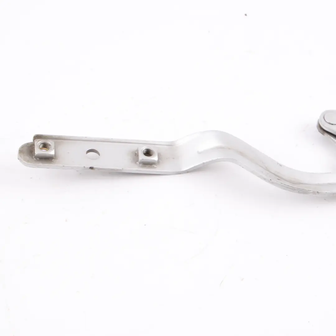 Zawias Maski Prawy Srebrny do Mercedes Vito W639 o numerze A6397500351 Mercedes Vito W639 Zawias Maski Prawy Srebrny - SKU A6397500351-BRS - Numer Części A6397500351