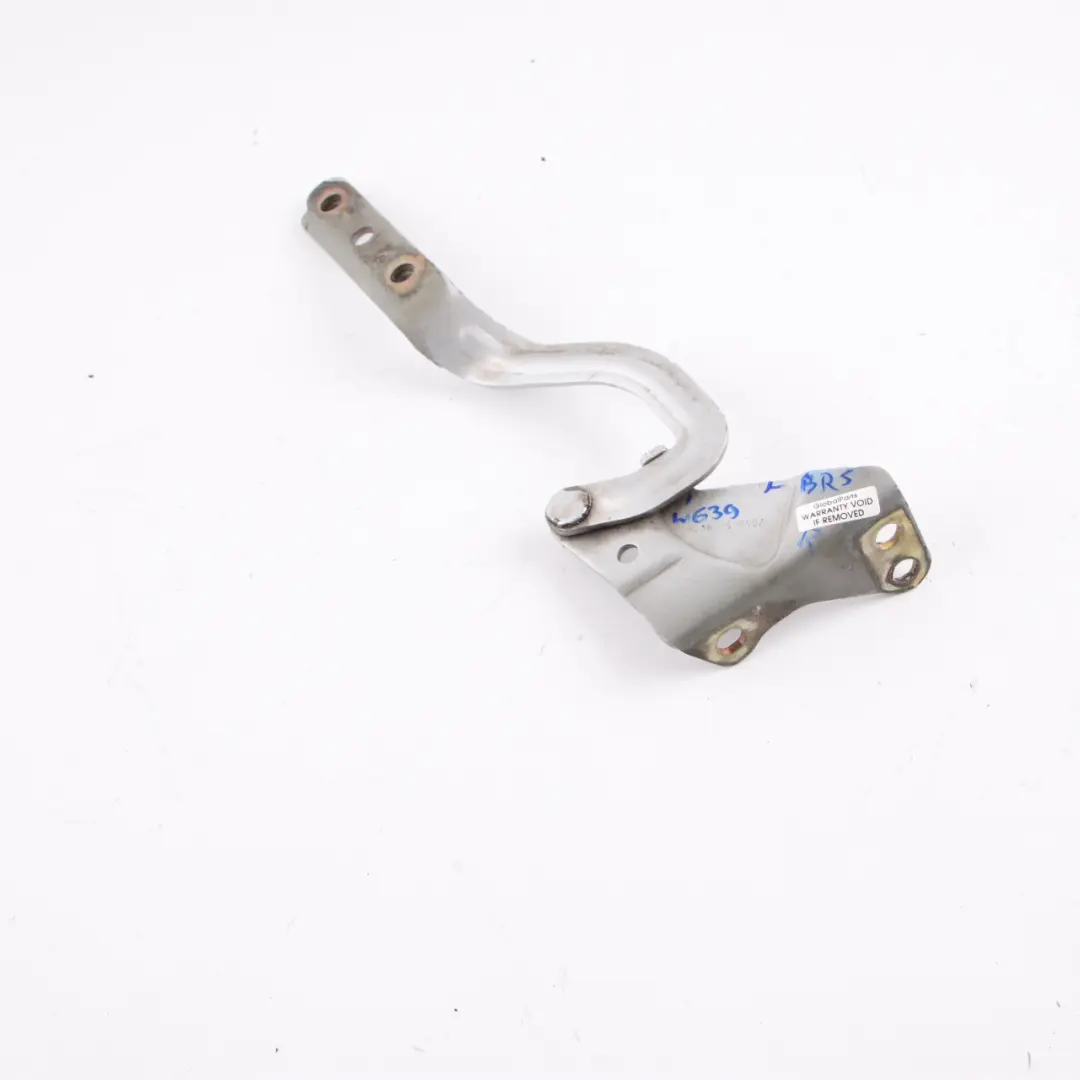 Capo Bisagra Derecha Brilliant Silver - 9744 para Mercedes Vito W639 con número de pieza A6397500351 Mercedes Vito W639 Capo Bisagra Derecha Brilliant Silver - 9744 - SKU A6397500351-BRS - Número de pieza A6397500351