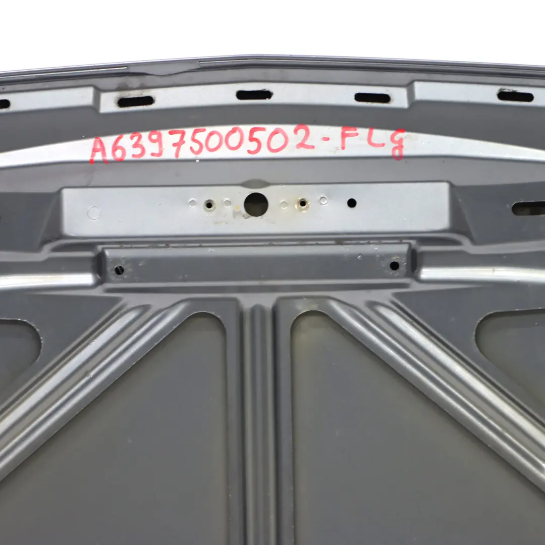 Maska Silnika Flint Grey Szary Metalik - 368 do Mercedes W639 o numerze A6397500502 Mercedes W639 Maska Silnika Flint Grey Szary Metalik - 368 - SKU A6397500502-FLG - Numer Części A6397500502