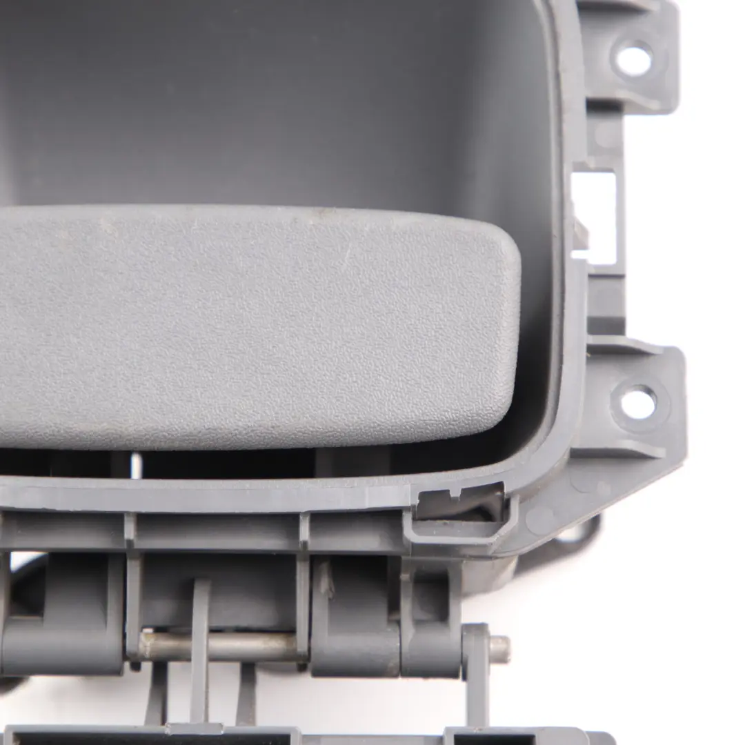 Heckklappe Kofferraumdeckel innen Haltegriff öffnen für Mercedes W639 mit Teilenummer A6397600061 Mercedes W639 Heckklappe Kofferraumdeckel innen Haltegriff öffnen - SKU A6397600061-1 - Teilenummer A6397600061