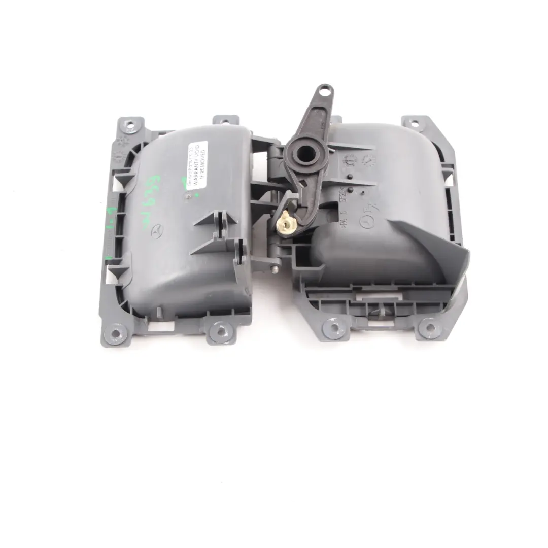 Mercedes W639 Heckklappe Kofferraumdeckel innen Haltegriff öffnen - SKU A6397600061-1 - Teilenummer A6397600061