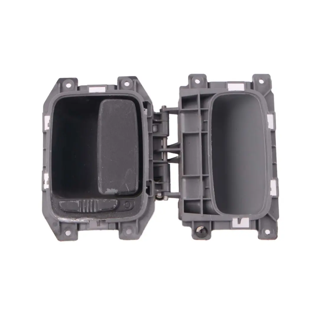 Mercedes Vito Viano W639 Poignee d'ouverture hayon coffre couvercle interieur - SKU A6397600061 - Numéro de pièce A6397600061