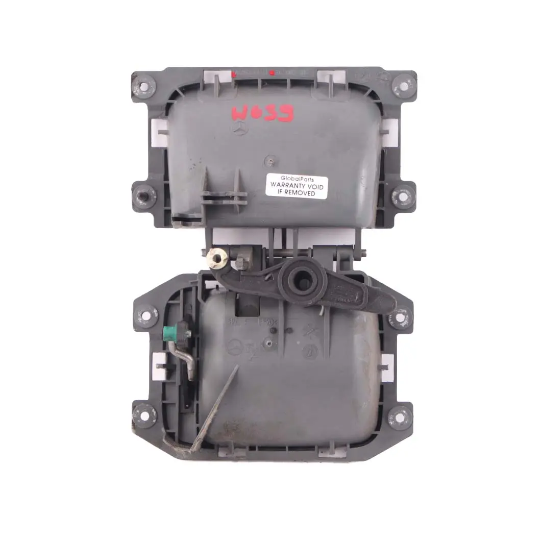 Mercedes Vito Viano W639 Poignee d'ouverture hayon coffre couvercle interieur - SKU A6397600061 - Numéro de pièce A6397600061