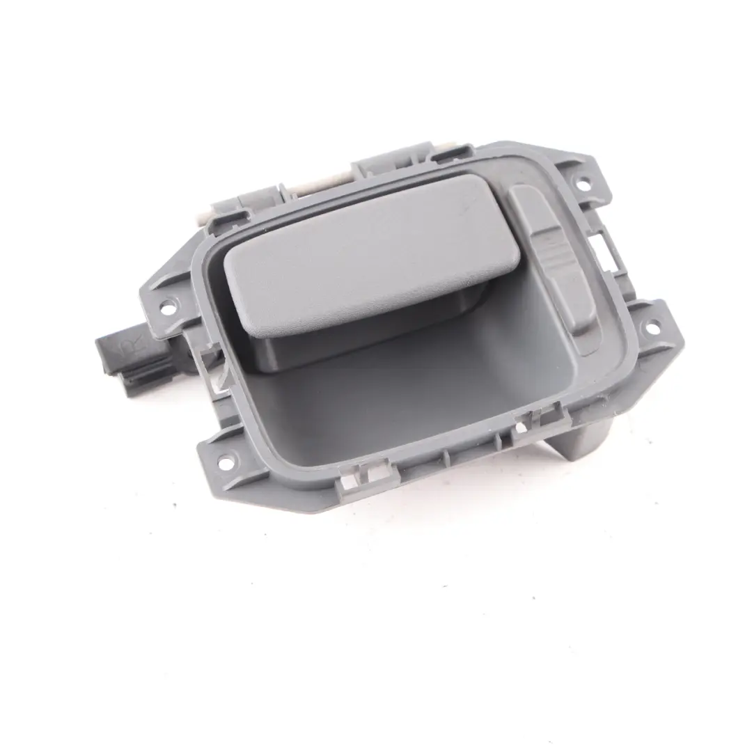 Portellone posteriore Coperchio bagagliaio Maniglia interna aperta per Mercedes W639 con numero di parte A6397600161 Mercedes W639 Portellone posteriore Coperchio bagagliaio Maniglia interna aperta - SKU A6397600161-1 - Numero di parte A6397600161