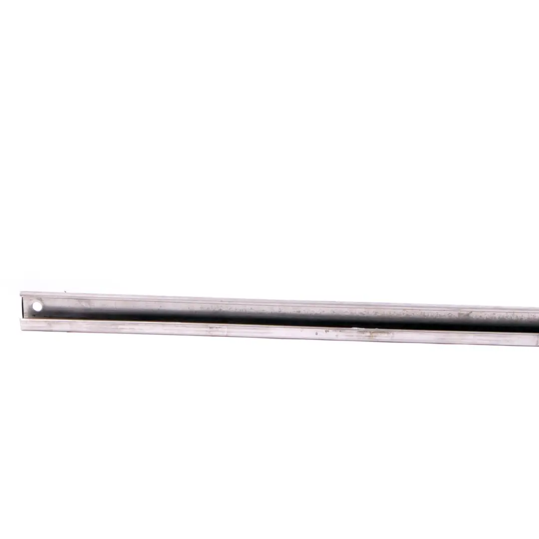 Mercedes Vito W639 Porta scorrevole posteriore sinistra Striscia guida inferiore - SKU A6397600227 - Numero di parte A6397600227
