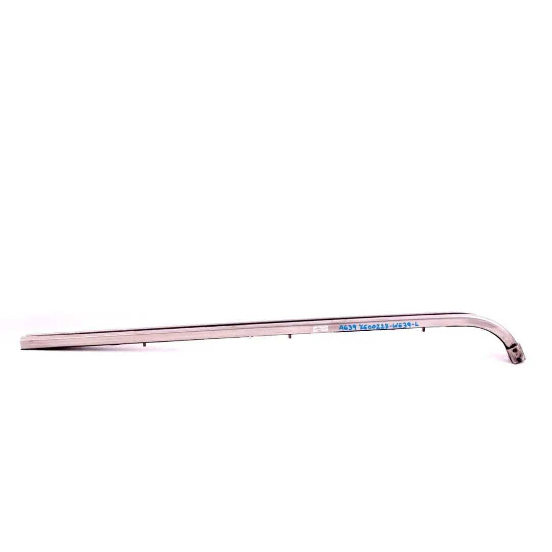 Mercedes Vito W639 porte coulissante arrière gauche bande de rail inférieur - SKU A6397600227 - Numéro de pièce A6397600227