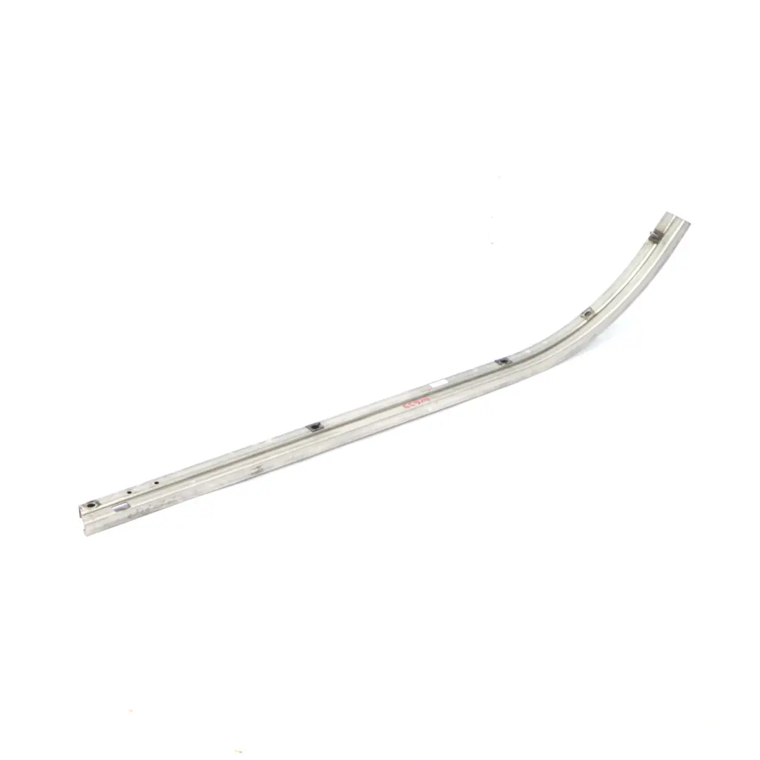 Mercedes W639 Porta scorrevole posteriore destra Guida inferiore - SKU A6397600335 - Numero di parte A6397600335