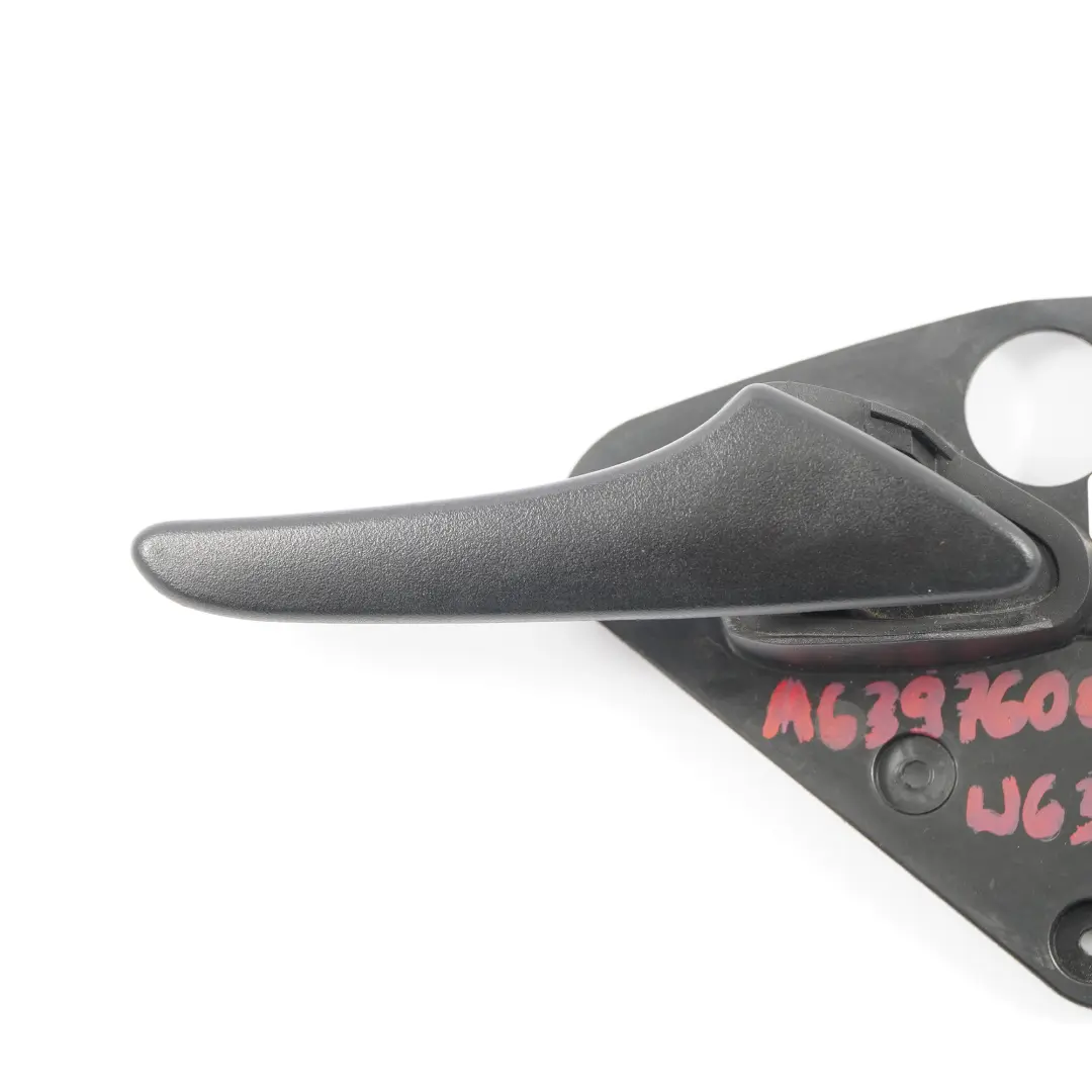 Mercedes Vito W639 Asidero tarjeta puerta Agarre Interior Delantero Derecho - SKU A6397600361 - Número de pieza A6397600361