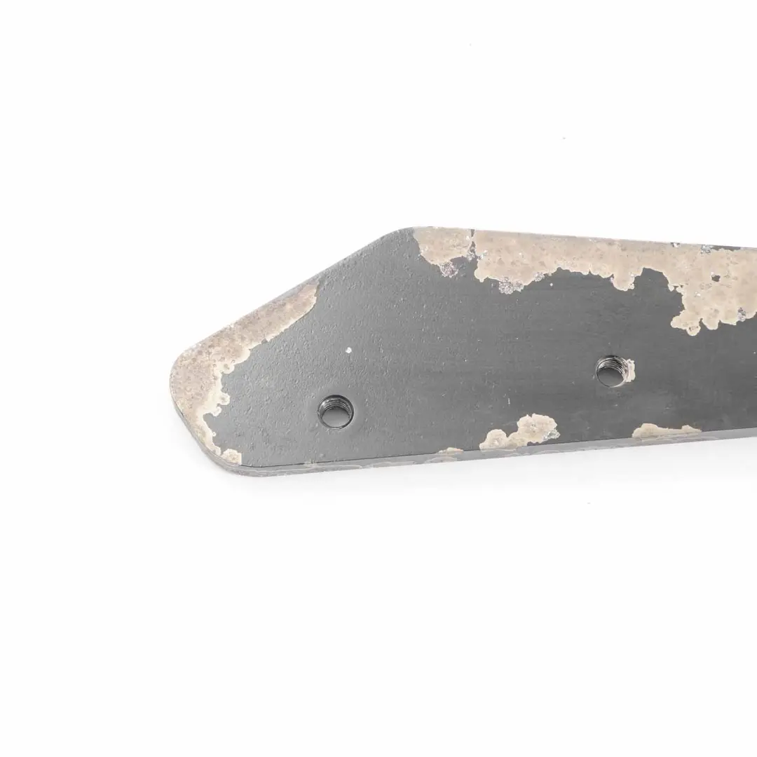 Mercedes Vito W639 Porte coulissante bas droite galet poulie guide chariot - SKU A6397600500 - Numéro de pièce A6397600500