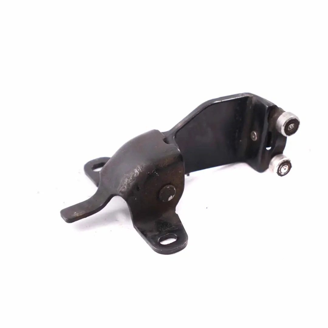 Porta scorrevole centrale destra Rullo guida A6397600747 per Mercedes W639 con numero di parte A6397602947 Mercedes W639 Porta scorrevole centrale destra Rullo guida A6397600747 - SKU A6397602947 - Numero di parte A6397602947