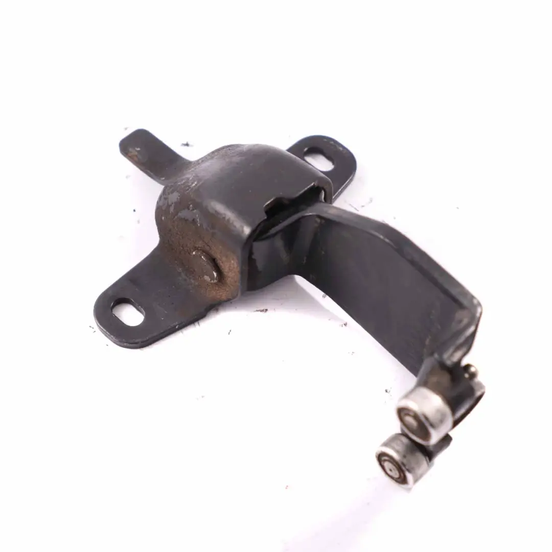 Mercedes W639 Schiebetür Zentral rechts Rollenführung A6397600747 - SKU A6397602947 - Teilenummer A6397602947