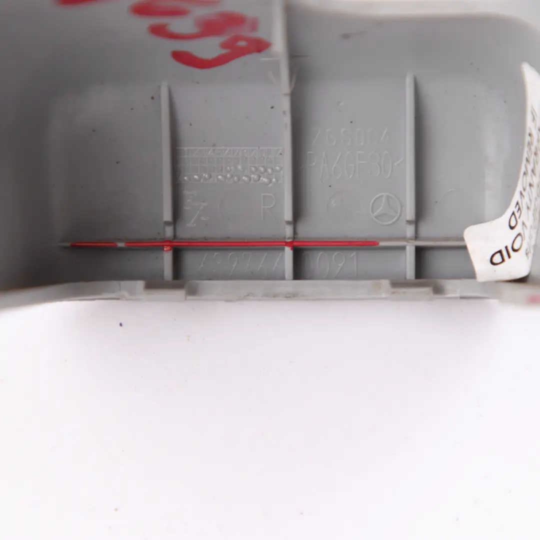 Abdeckung Trim Oben Rechts Panel Grau Orion für Mercedes Vito W639 mit Teilenummer A6397660091 Mercedes Vito W639 Abdeckung Trim Oben Rechts Panel Grau Orion - SKU A6397660091 - Teilenummer A6397660091