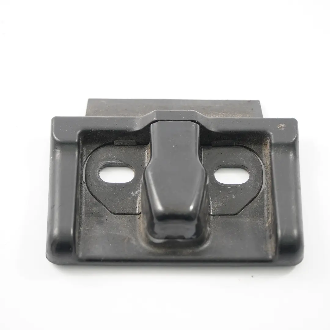 Mercedes Vito W639 Hintere Heckklappe Türschloss Platte Abdeckung - SKU A6397660462 - Teilenummer A6397660462