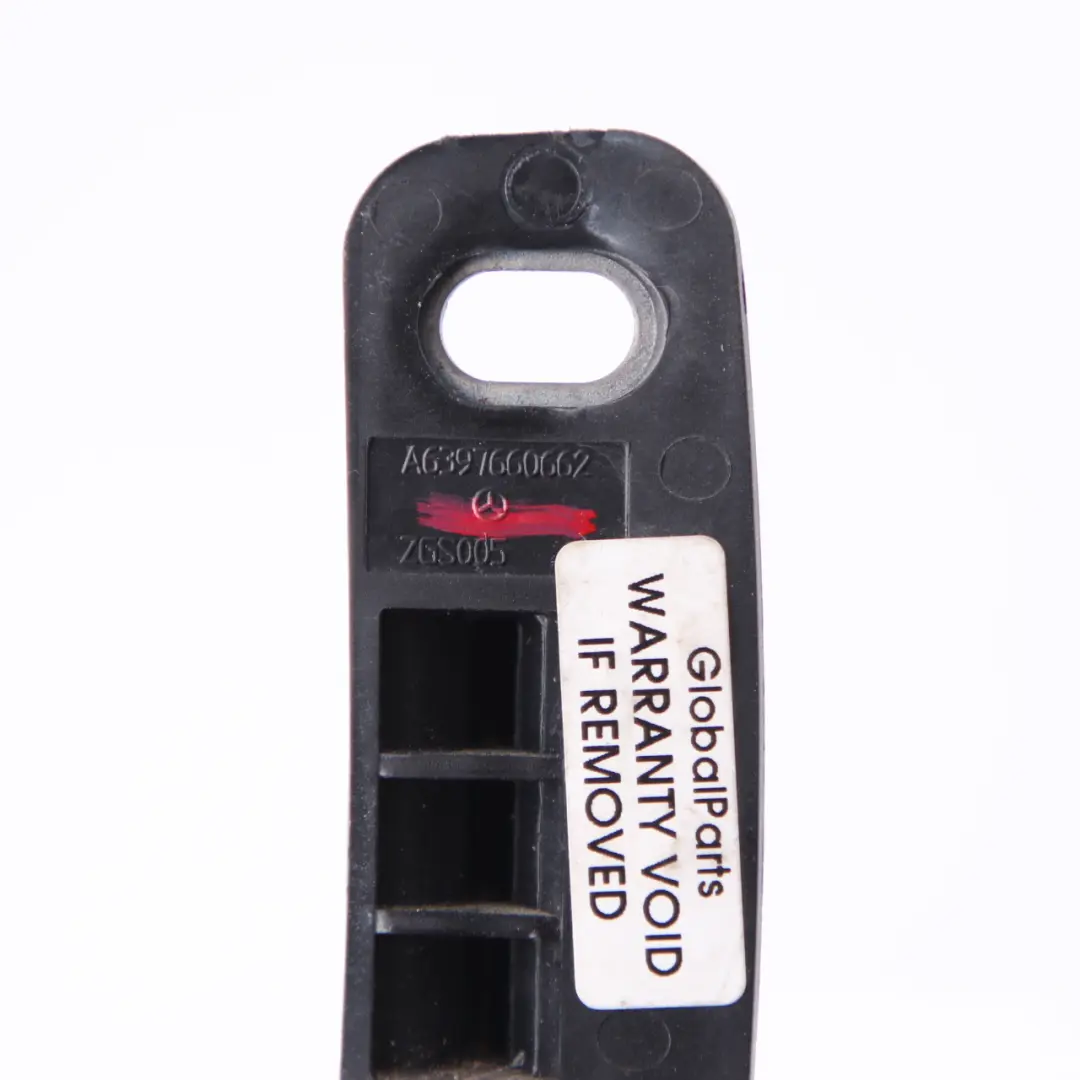 Cuña Superior Derecha Inferior Puerta Corredera para Mercedes Vito W639 con número de pieza A6397660662 Mercedes Vito W639 Cuña Superior Derecha Inferior Puerta Corredera - SKU A6397660662 - Número de pieza A6397660662