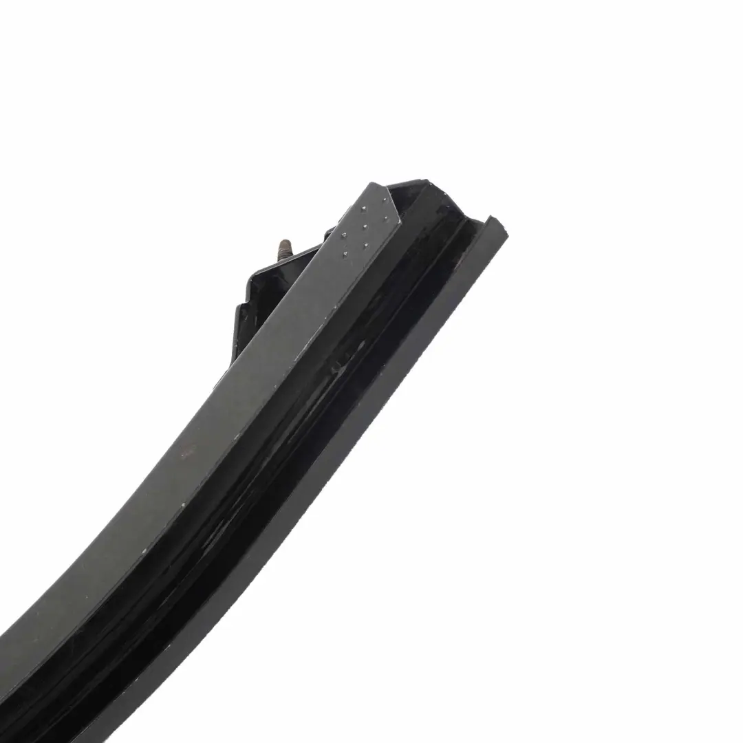 Mercedes Vito Viano W639 Porte Coulissante Bas Rail A Gauche - SKU A6397660800 - Numéro de pièce A6397660800