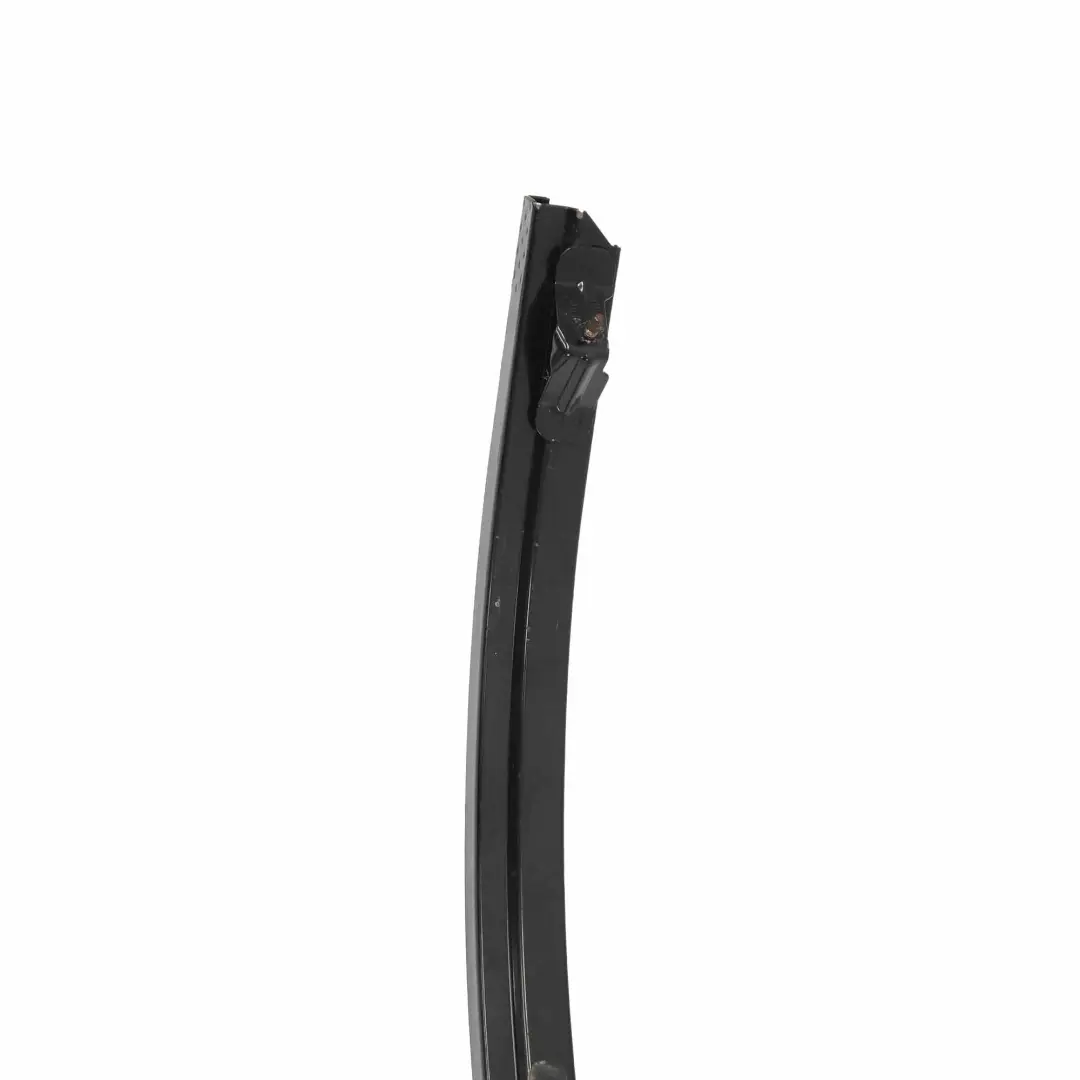 Mercedes Vito Viano W639 Porte Coulissante Bas Rail A Gauche - SKU A6397660800 - Numéro de pièce A6397660800