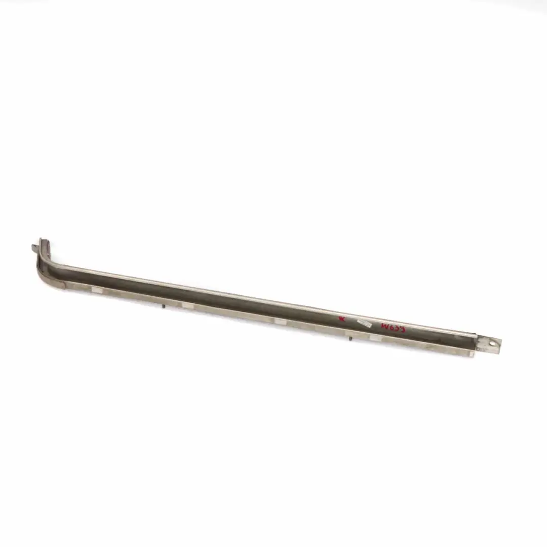 Mercedes W639 Rail de porte coulissante Arrière Droite Middle Rail - SKU A6397661937 - Numéro de pièce A6397661937