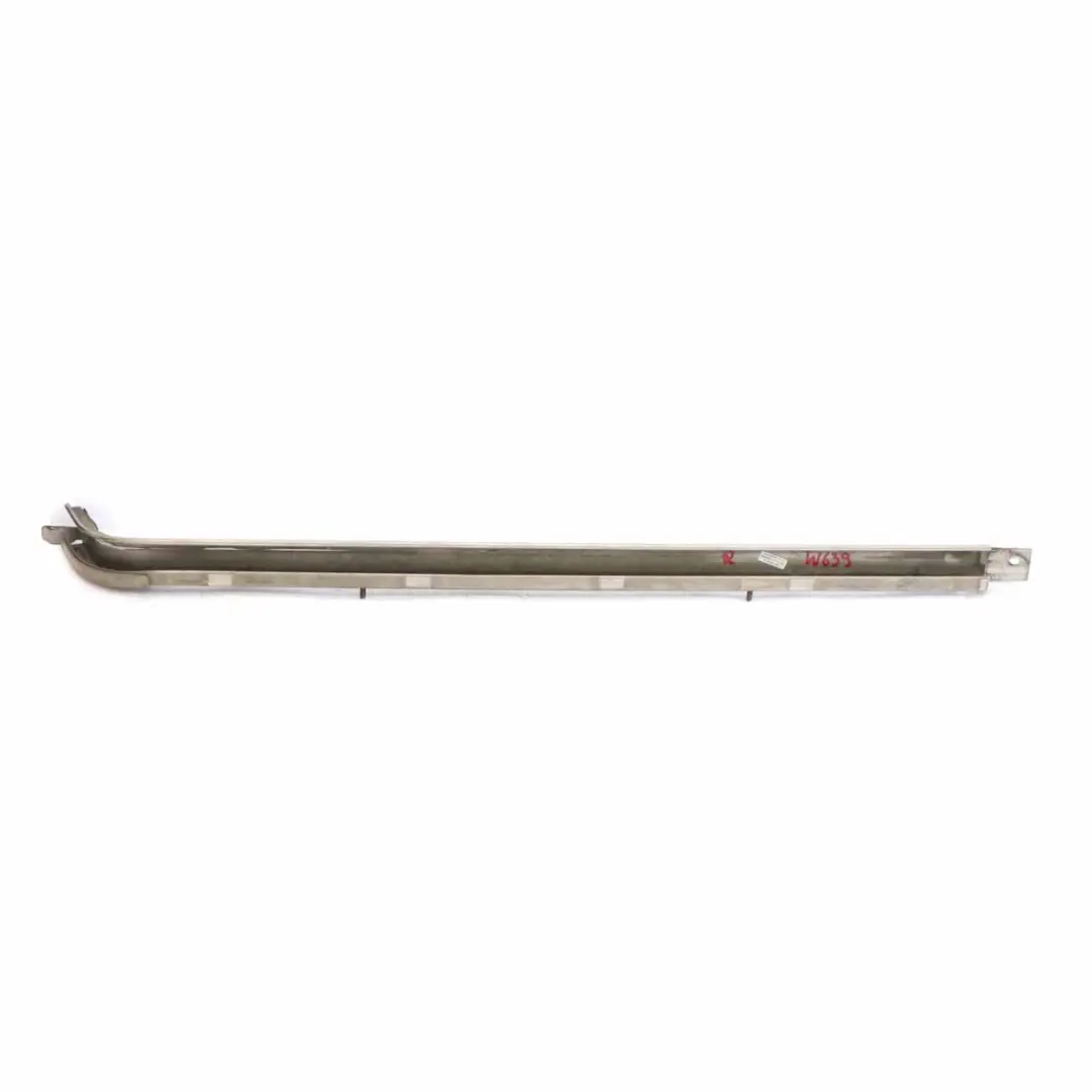 Mercedes W639 Rail de porte coulissante Arrière Droite Middle Rail - SKU A6397661937 - Numéro de pièce A6397661937
