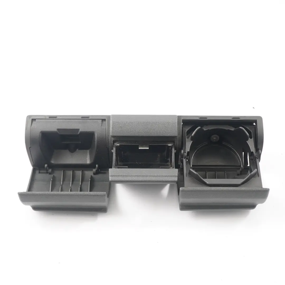 Trasera Derecha Cenicero Portavasos Embellecedor para Mercedes Vito W639 con número de pieza A6398100230 Mercedes Vito W639 Trasera Derecha Cenicero Portavasos Embellecedor - SKU A6398100230 - Número de pieza A6398100230