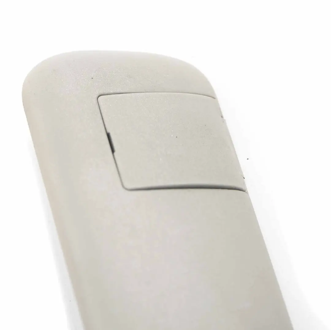 Rivestimento Maniglia Rivestimento Grigio per Mercedes Vito W639 con numero di parte A6398150236 Mercedes Vito W639 Rivestimento Maniglia Rivestimento Grigio - SKU A6398150236 - Numero di parte A6398150236