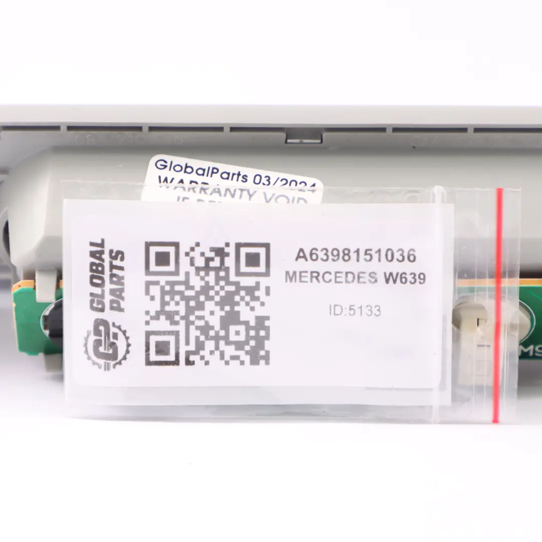 Mercedes W639 Uchwyt Rączka Podsufitki Lampka Prawy - SKU A6398151036 - Numer Części A6398151036