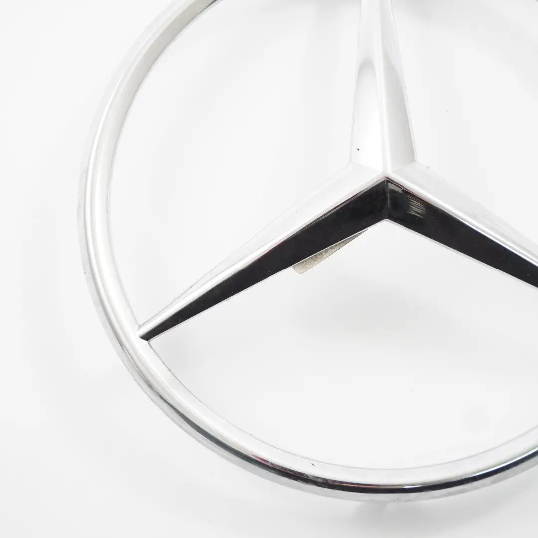 Emblème avant Logo Star Grille Grille Chrome pour Mercedes Vito W639 à propos du numéro de pièce A6398170016 Mercedes Vito W639 Emblème avant Logo Star Grille Grille Chrome - SKU A6398170016-1 - Numéro de pièce A6398170016