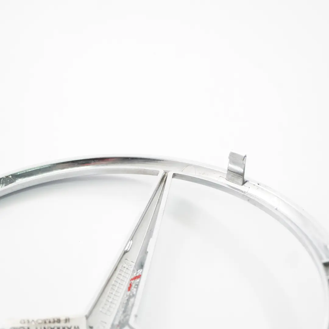 Emblème avant Logo Star Grille Grille Chrome pour Mercedes Vito W639 à propos du numéro de pièce A6398170016 Mercedes Vito W639 Emblème avant Logo Star Grille Grille Chrome - SKU A6398170016-1 - Numéro de pièce A6398170016