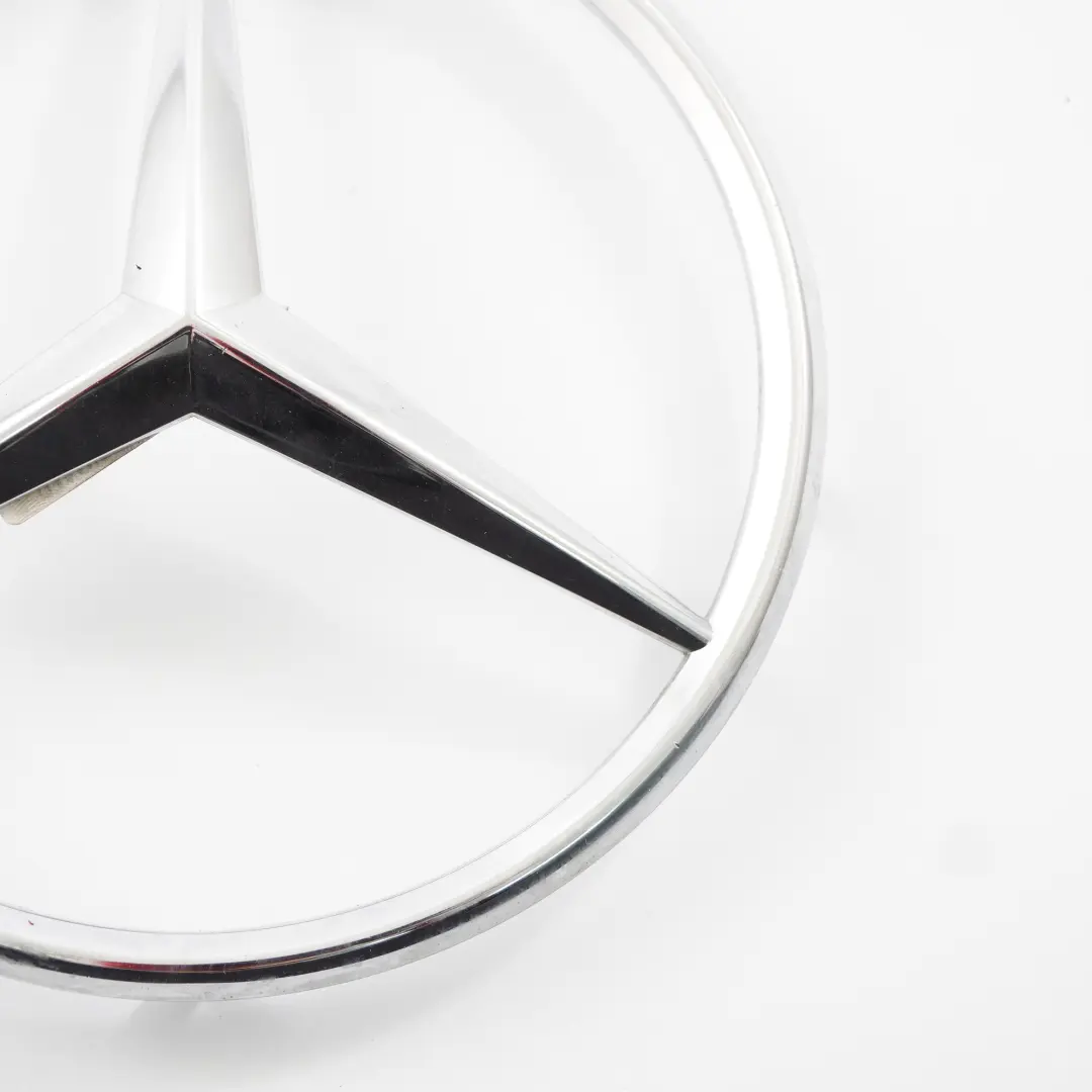 Emblème avant Logo Star Grille Grille Chrome pour Mercedes Vito W639 à propos du numéro de pièce A6398170016 Mercedes Vito W639 Emblème avant Logo Star Grille Grille Chrome - SKU A6398170016-1 - Numéro de pièce A6398170016