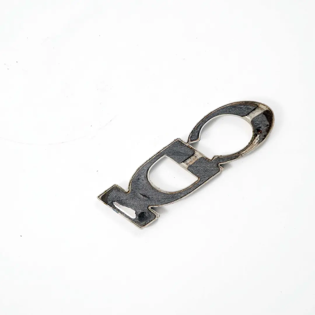 Emblema Bagagliaio Diesel Portellone Posteriore Aderito CDI per Mercedes W639 con numero di parte A6398171114 Mercedes W639 Emblema Bagagliaio Diesel Portellone Posteriore Aderito CDI - SKU A6398171114 - Numero di parte A6398171114