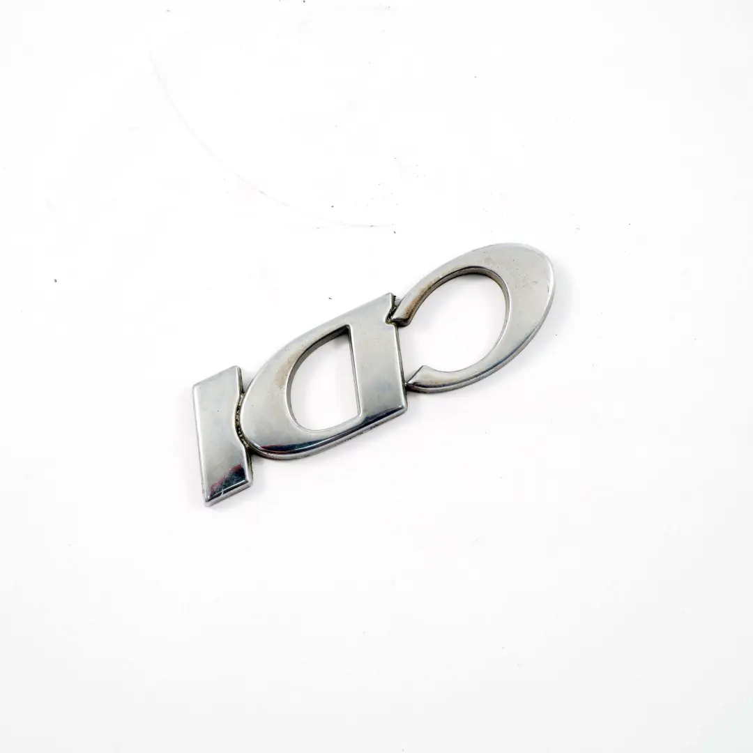 Emblema Bagagliaio Diesel Portellone Posteriore Aderito CDI per Mercedes W639 con numero di parte A6398171114 Mercedes W639 Emblema Bagagliaio Diesel Portellone Posteriore Aderito CDI - SKU A6398171114 - Numero di parte A6398171114