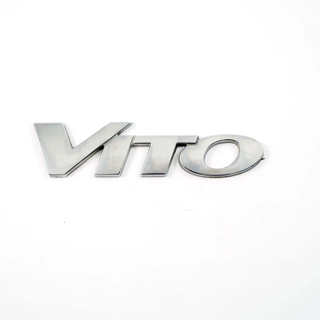 Emblema Maletero Trasero Boot Tailgate Adherido Lettering Vito para Mercedes W639 con número de pieza A6398171314 Mercedes W639 Emblema Maletero Trasero Boot Tailgate Adherido Lettering Vito - SKU A6398171314 - Número de pieza A6398171314
