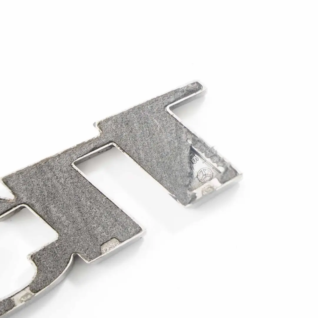 Emblema Maletero Porton Trasero Adherido 113 para Mercedes W639 con número de pieza A6398173814 Mercedes W639 Emblema Maletero Porton Trasero Adherido 113 - SKU A6398173814 - Número de pieza A6398173814