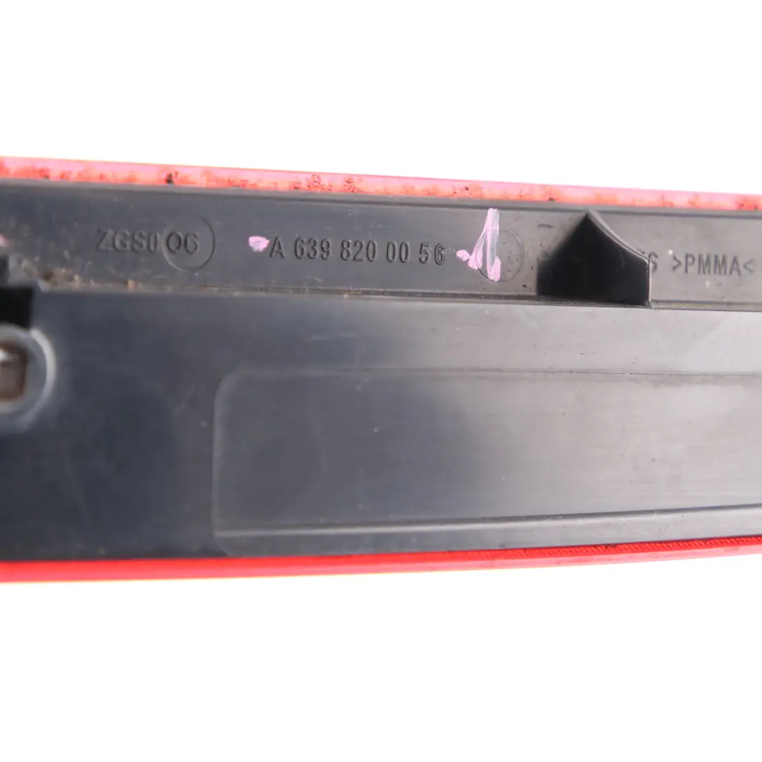 Mercedes Vito Viano W639 Feu additionnel de stop Frein - SKU A6398200056-1 - Numéro de pièce A6398200056