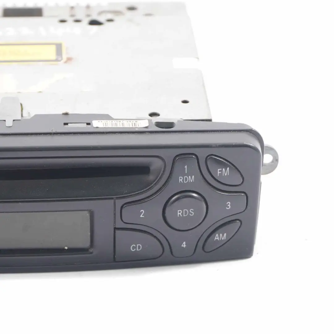 CD Radio Mercedes W639 W906 Audio Stereo Hauptgerät A9069006001 - SKU A6398200186 - Teilenummer A6398200186