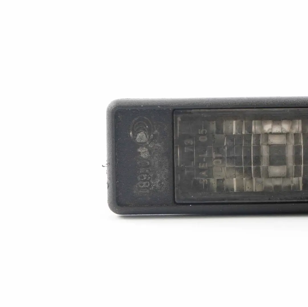 Lampka Tablicy Rejestracyjnej do Mercedes W639 Sprinter W906 o numerze A6398200256 Mercedes W639 Sprinter W906 Lampka Tablicy Rejestracyjnej - SKU A6398200256 - Numer Części A6398200256