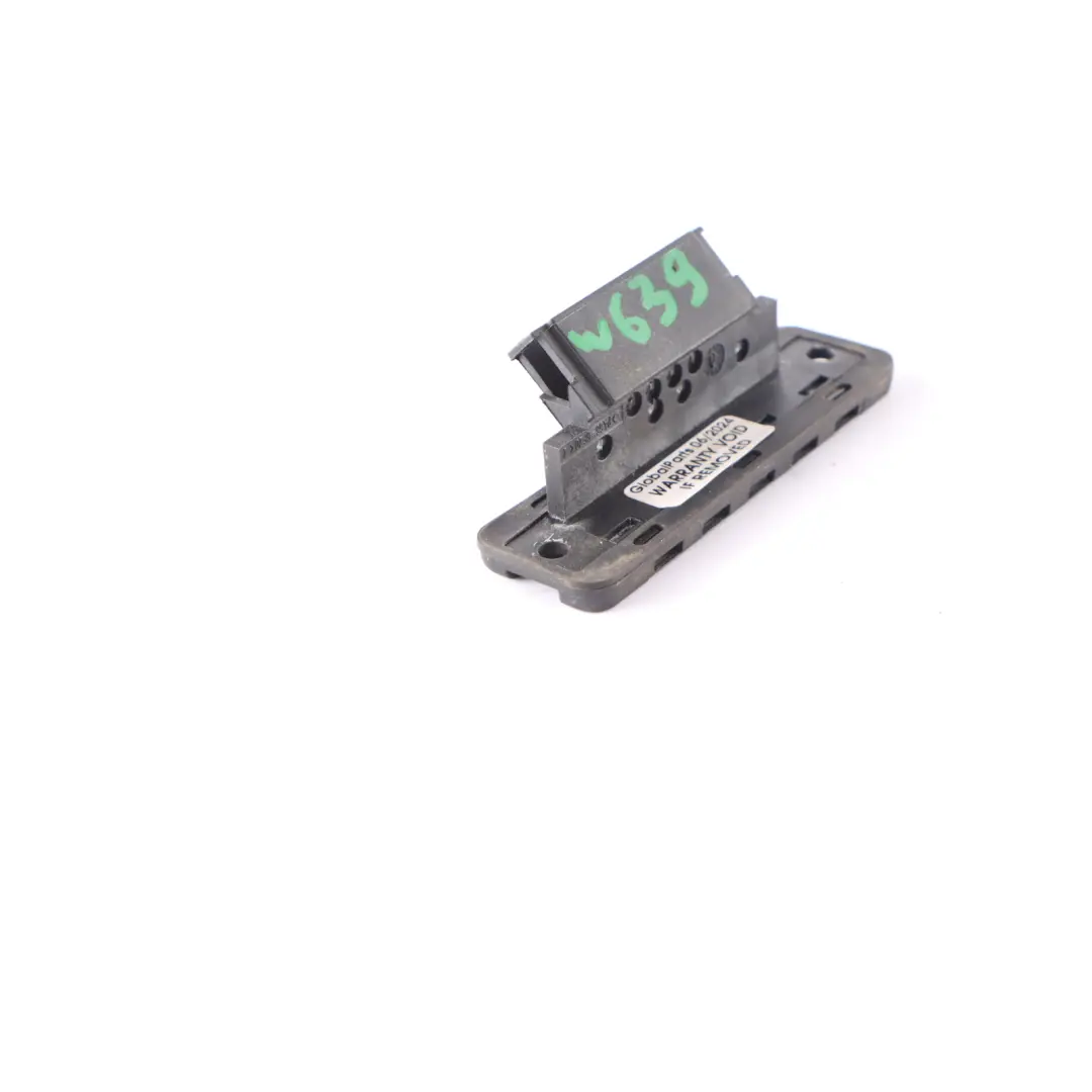 Mercedes Vito Viano W639 Plaque de contact pour porte coulissante - SKU A6398200311 - Numéro de pièce A6398200311