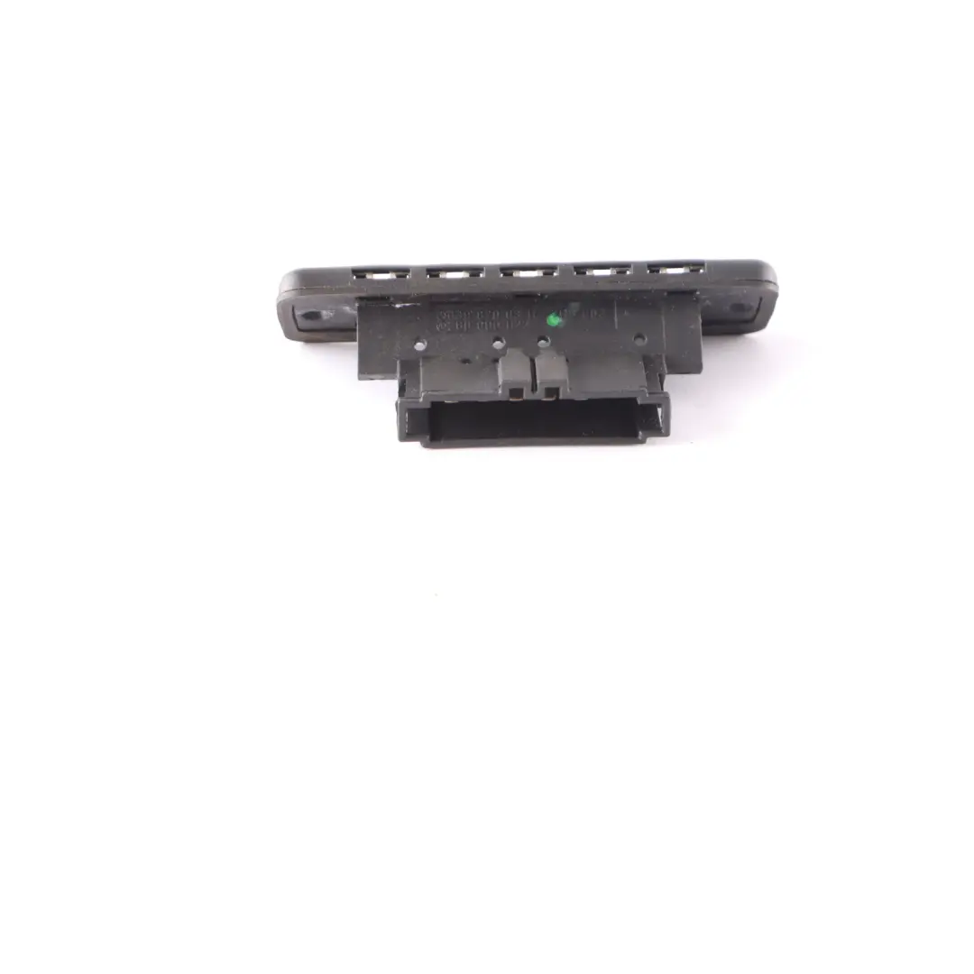 Mercedes Vito Viano W639 Plaque de contact pour porte coulissante - SKU A6398200311 - Numéro de pièce A6398200311