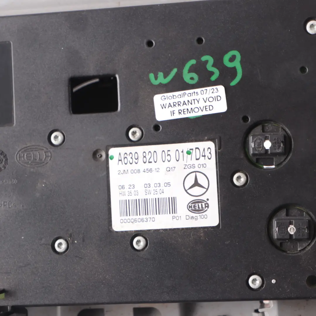 Dach leuchte Innen Vorderseite Schalterleiste Grau A6398201401 für Mercedes W639 mit Teilenummer A6398200501 Mercedes W639 Dach leuchte Innen Vorderseite Schalterleiste Grau A6398201401 - SKU A6398200501 - Teilenummer A6398200501