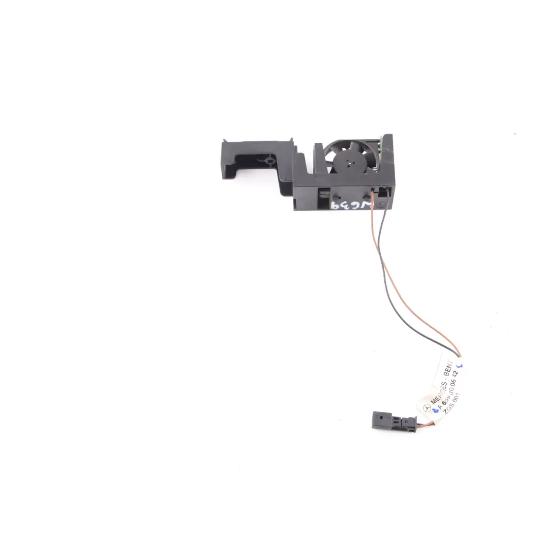 Mercedes W639 Module de unité contrôle adaptateur ventilateur radio - SKU A6398200642 - Numéro de pièce A6398200642