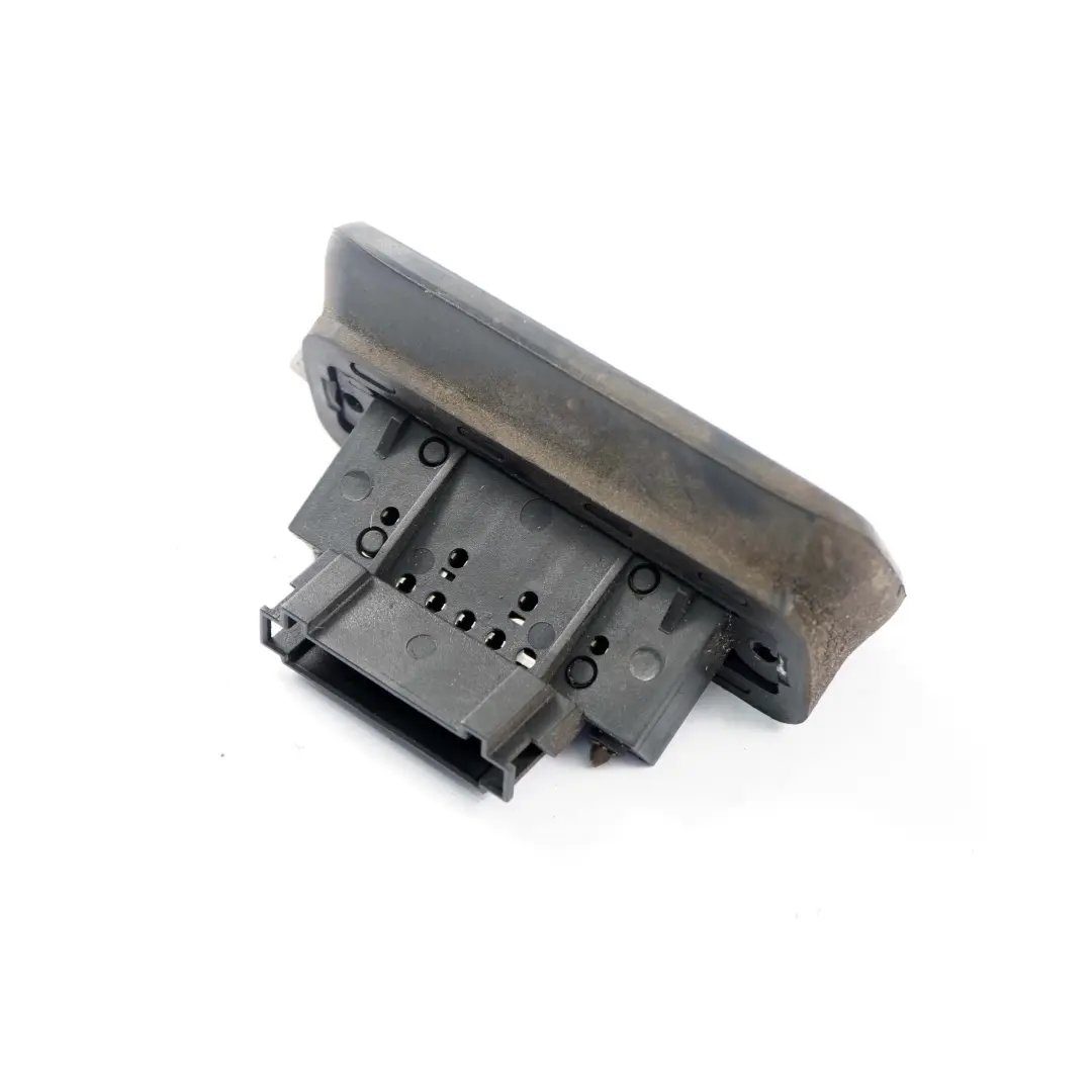 Interruttore porta scorrevole Copertura contatto per Mercedes Vito W639 con numero di parte A6398200654 Mercedes Vito W639 Interruttore porta scorrevole Copertura contatto - SKU A6398200654 - Numero di parte A6398200654