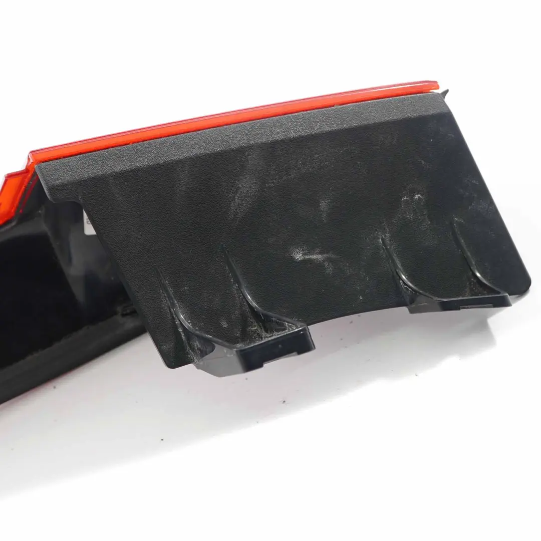 Réflecteur Lampe Mercedes W639 Vito Réflexion Arrière Gauche Porte pour à propos du numéro de pièce A6398200764 Réflecteur Lampe Mercedes W639 Vito Réflexion Arrière Gauche Porte - SKU A6398200764 - Numéro de pièce A6398200764