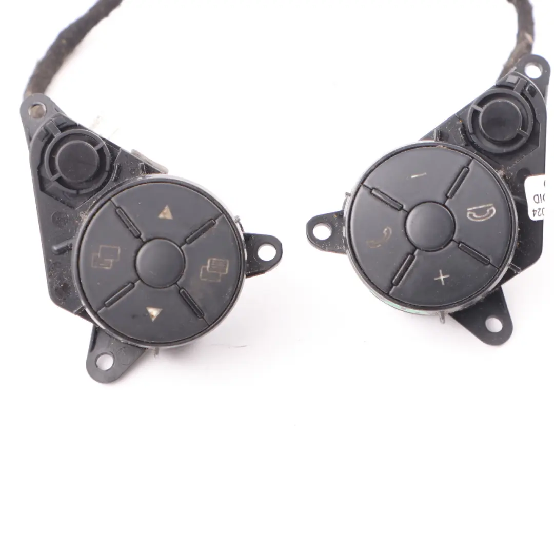 Mercedes Vito W639 Steering Wheel Control Button Switches A6398200138 - SKU A6398200810 - Part number A6398200810