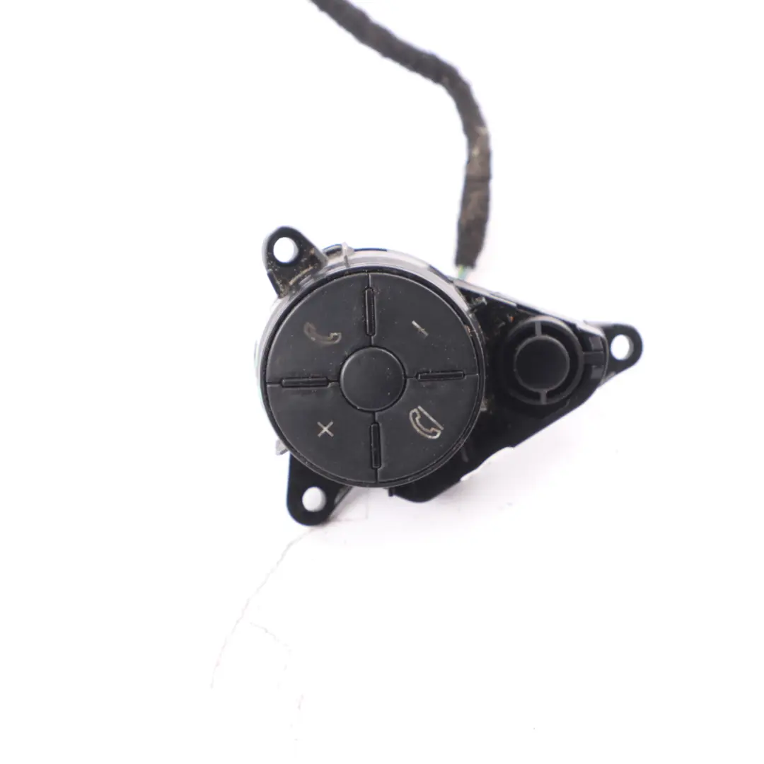 Mercedes Vito W639 Boutons De Commande Au Volant A6398200138 - SKU A6398200810 - Numéro de pièce A6398200810