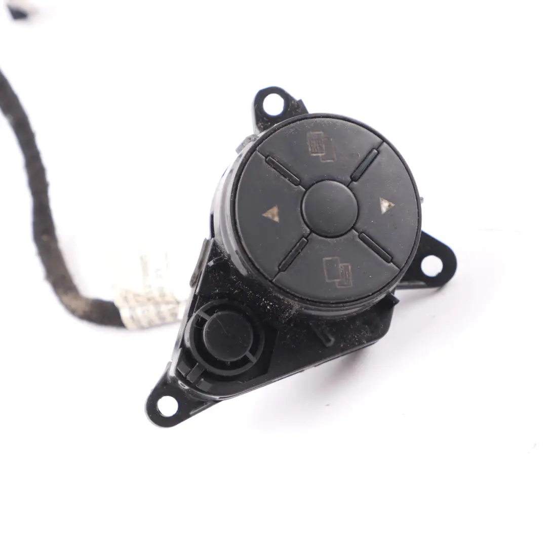 Mercedes Vito W639 Boutons De Commande Au Volant A6398200138 - SKU A6398200810 - Numéro de pièce A6398200810