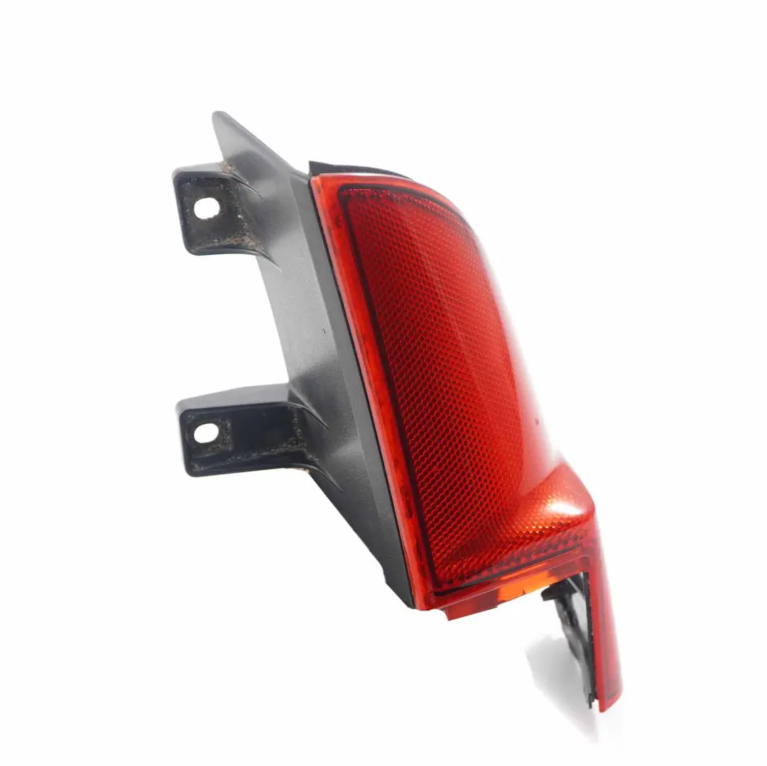 Lampa Odblask Prawy Tył Tylna do Mercedes Vito W639 o numerze A6398200864 Mercedes Vito W639 Lampa Odblask Prawy Tył Tylna - SKU A6398200864 - Numer Części A6398200864