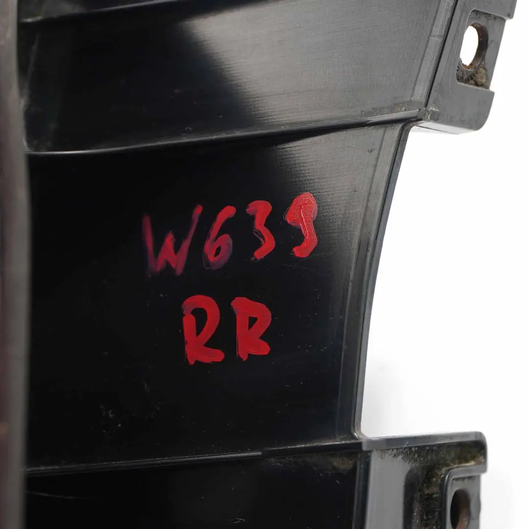 Lampa Odblask Prawy Tył Tylna do Mercedes Vito W639 o numerze A6398200864 Mercedes Vito W639 Lampa Odblask Prawy Tył Tylna - SKU A6398200864 - Numer Części A6398200864